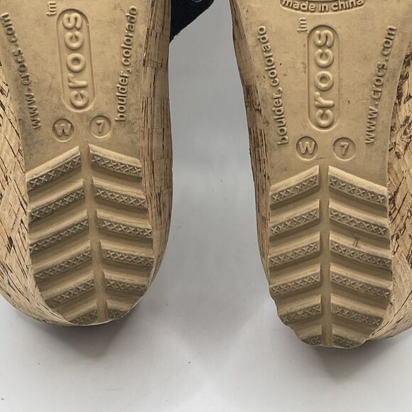 Crocs A Leigh Wedge Cork Sandal Women's Size 7 Plaid Preppy Beach Summer - Picture 8 of 8